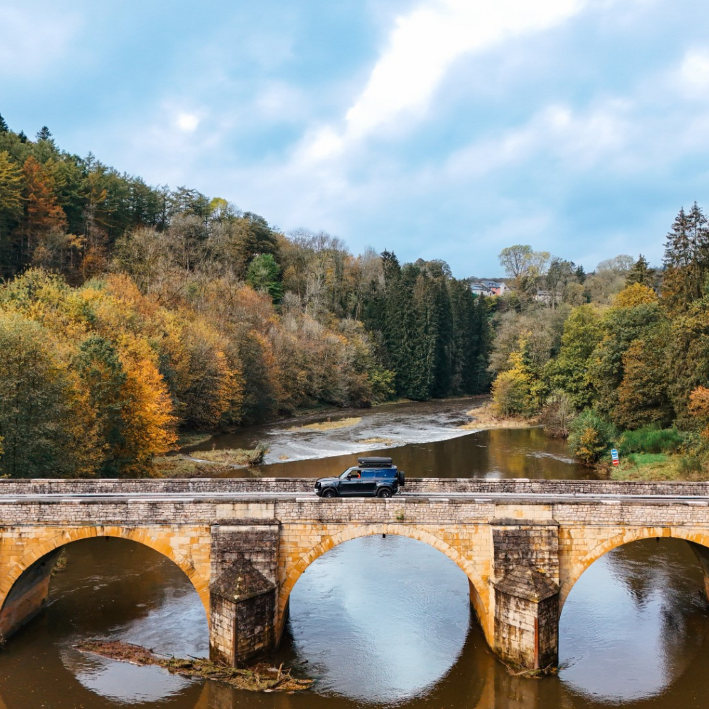 -10% | Week-end (3 Nuits) aventure avec Land Rover et tente de toit